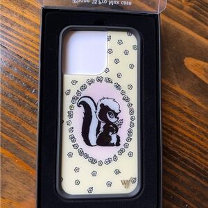 Wildflower ‘Little Stinker’ iPhone 15 pro max case